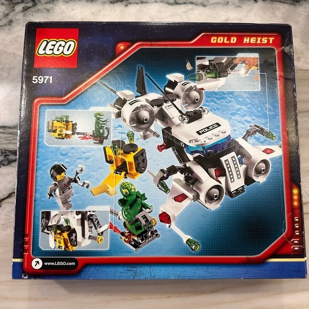 Lego Space Police Gold Heist (5971) New in Box sealed Retired set